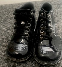 GIRLS KICKERS BLACK PATENT BOOTS LACE SIZE Uk 10 EUR 28 