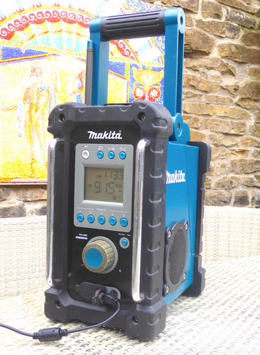 Makita bmr100 18v - fm/am,