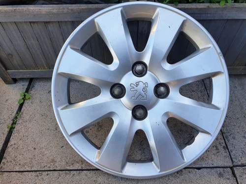 Peugeot 207 wheel trim - peugeot, hub