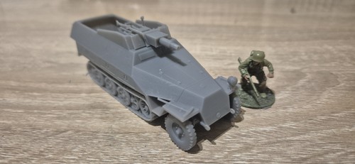 28mm german kfz - 28mm, 251/9