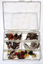75+ Trout Fly Fishing Flies In Vintage 5 Compartment Fly Box / Case  Holder