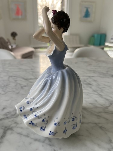 Royal doulton lady sheila - doulton,