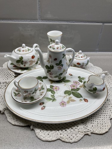 Wedgwood wild strawberry - wedgwood,