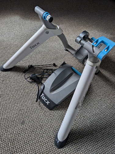 Tacx flow smart trainer - tacx,