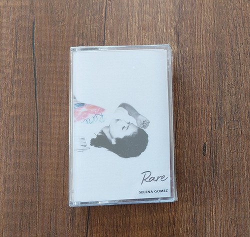 Selena gomez rare cassette - selena,