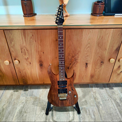 Extremely rare ibanez - extremely,