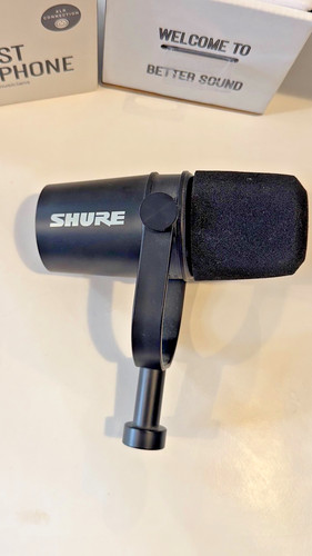 Shure mv7x with xlr connection - with,