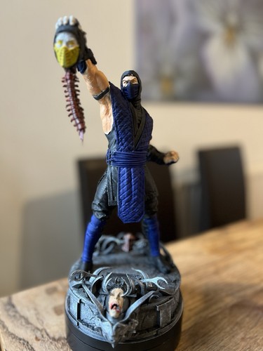 Sub zero sculpture - 26cm, height