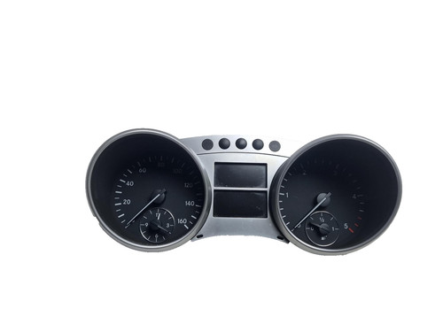 Mercedes speedometer - mercedes,