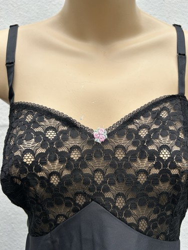 Dainty vtg slip lace - bl,