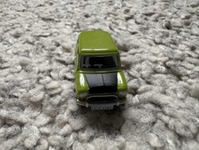 Classic Mini Lime Green Mr Bean 1.76 By Oxford Diecast 76MN005S