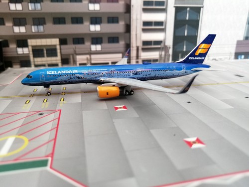 Icelandair boeing 757 - icelandair,