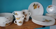 JAJ Vintage Pyrex / Milk Glass