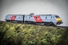 Hornby CUSTOM Virgin Trains