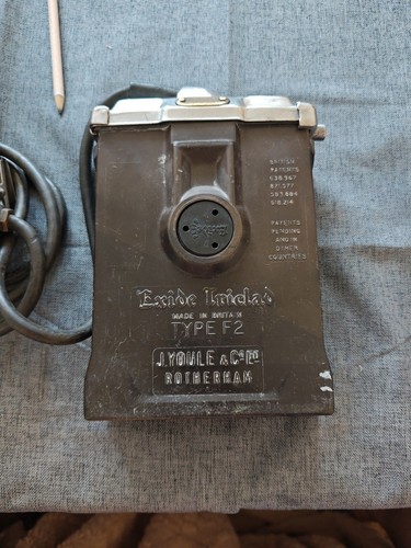 Vintage exide triclad type - exide,