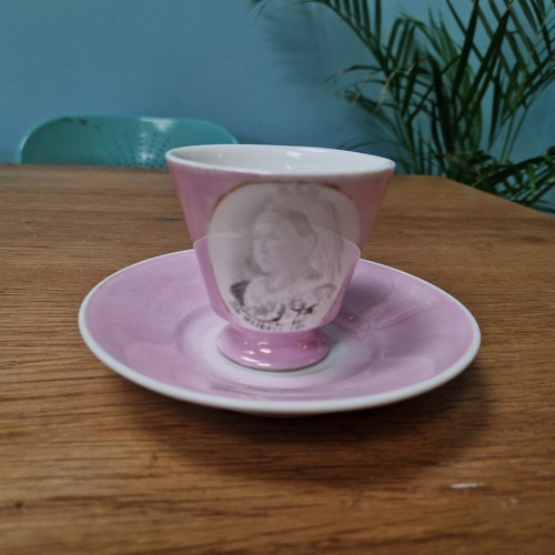 Antique queen victoria - antique, pink