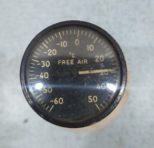 Vintage Ohio Temperature Co AIRCRAFT FREE AIR CELSIUS TEMP GAUGE A-261-B