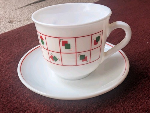 Rare vintage pyrex red - rare,