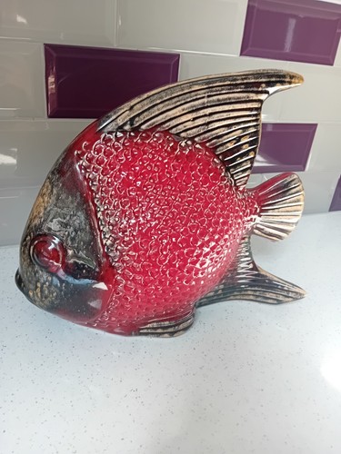 Bordallo pinheiro style - pinheiro, fish