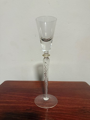 Individual georgian style - individual, hand