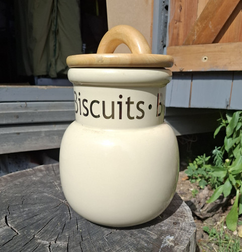 Beige ceramic biscuit tin - beige, jar