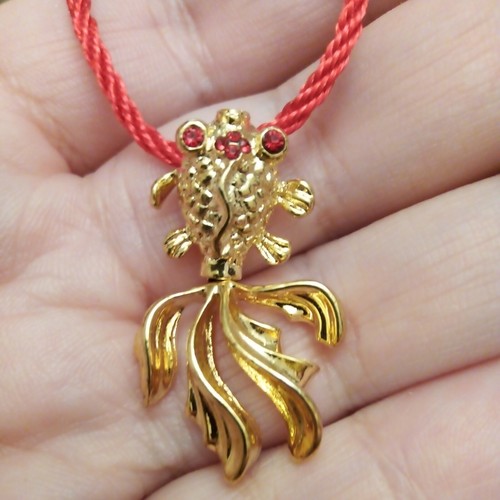 Gold overlay unknown metal - gold,