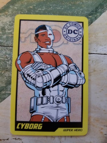 Comic arcade card cyborg - arcade,
