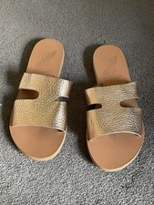 ANCIENT GREEK APTEROS