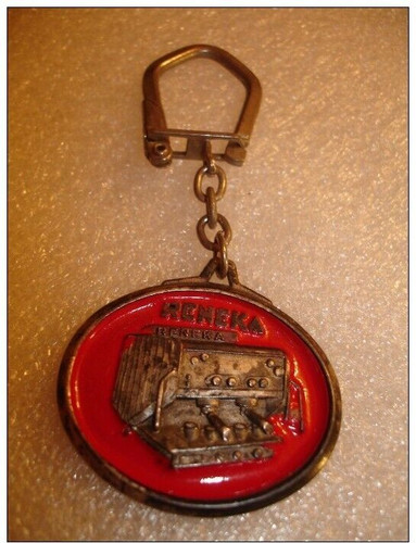 B09 vintage keychain figure - b09,