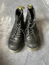 DR MARTENS GENUINE LEATHER