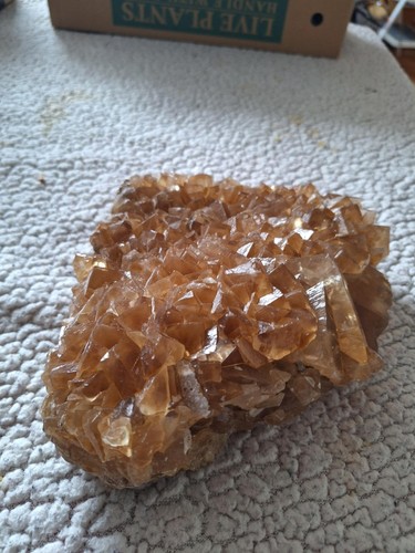 Natural citrine quartz - citrine, crystal