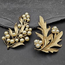 Vtg Signed Crown Trifari