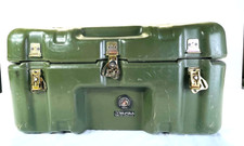 20x11x20 Exterior, Pelican