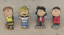 4 x Snoopy Pin Badge Brooch
