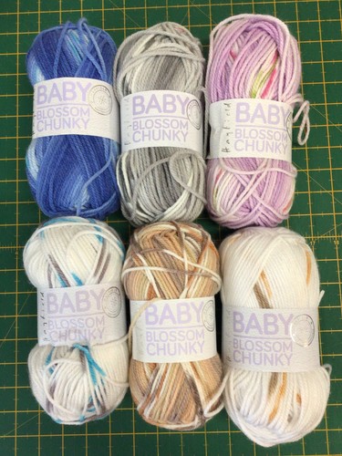100g balls of hayfield - x,