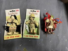 Le Toy Van Budkins Two BNIB Explorer Knight Native American Indian