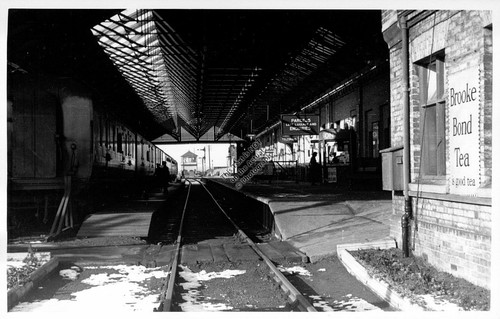 1940s lincoln marks train - lincoln,