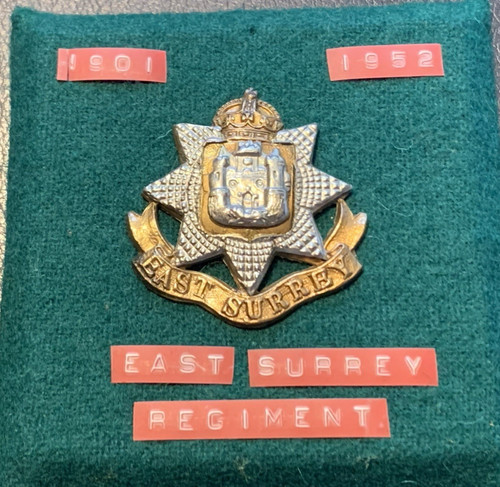 East surrey regiment cap - east, badge