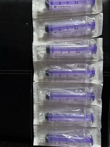 Job lot 130 sterile syringes - lot,