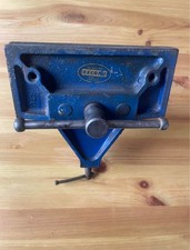 VINTAGE RECORD Wood working Bench Vice woodworking clamp 6" wide jaws