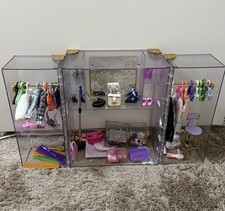 Rainbow High Shadow High Deluxe Fashion Closet With Accessories And Clothes