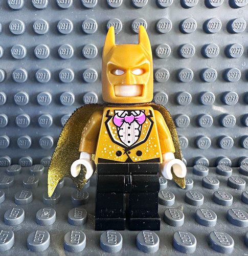 Lego batman minifigure - batman, gold