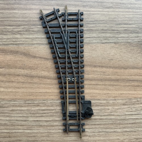 Hornby left hand point - lh, r612