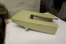 SINGER SEWING  527 machine