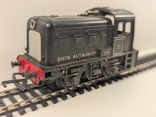 Tri-ang R253 OO Dock Authority
