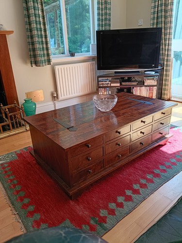 Laura ashley garrat - laura,