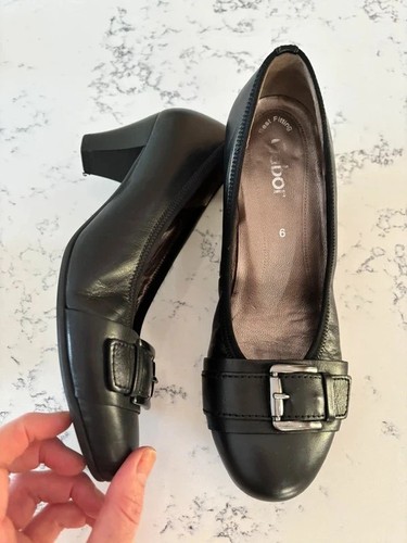 Vgc black leather - black, low