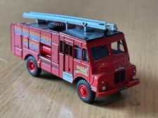 Atlas Editions OO Gauge -Green Goddess Fire Engine -Robert Brothers Circus