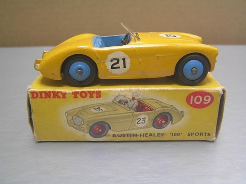 Dinky toys 109 austin - dinky,