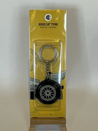 Red tyre keyring - f1,